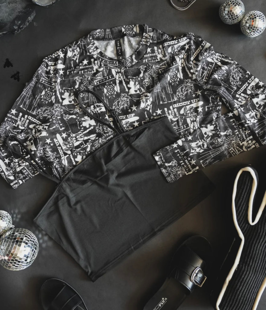 Western Mock Neck