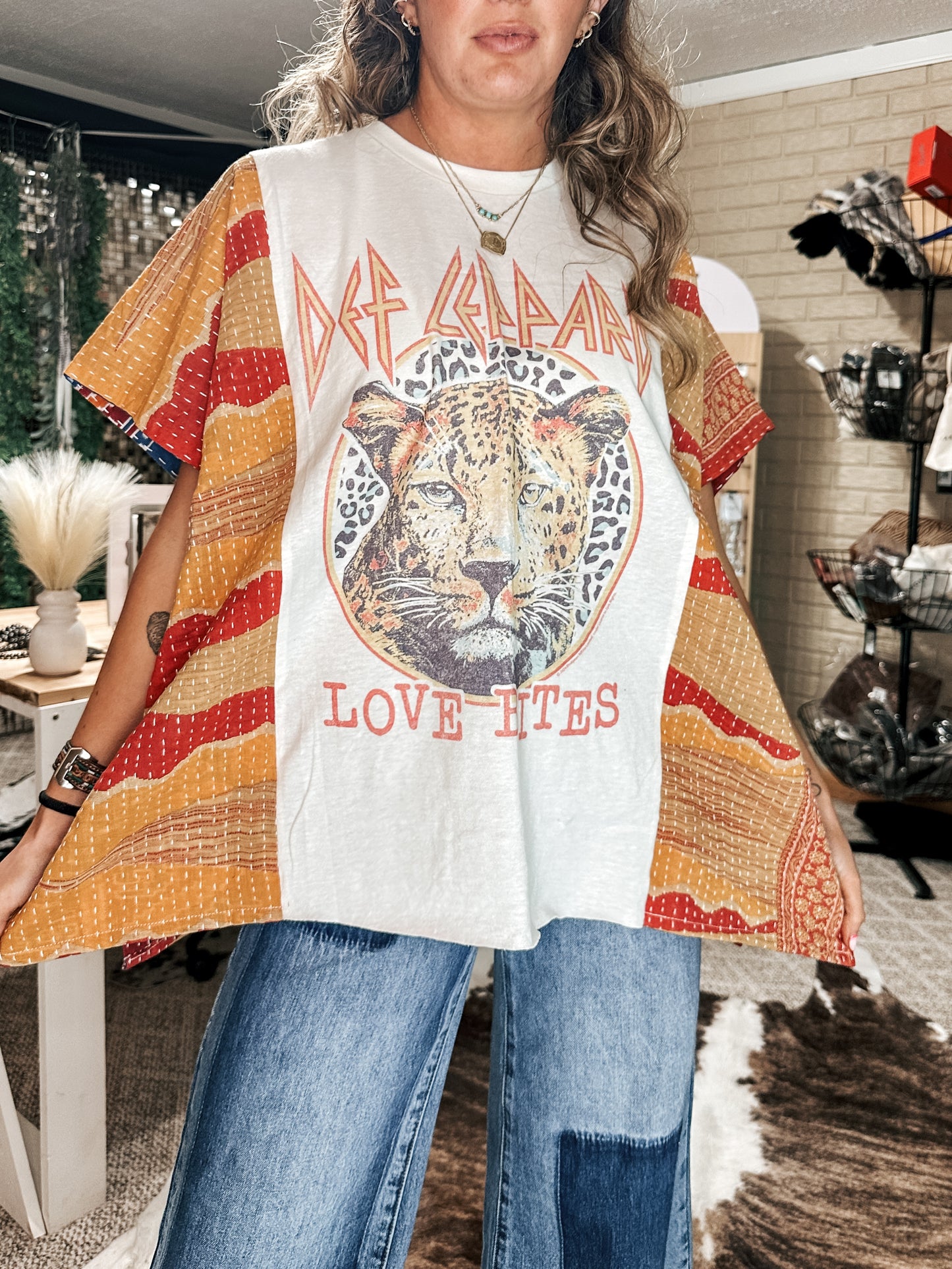 Vintage Def Leopard Bell Tee