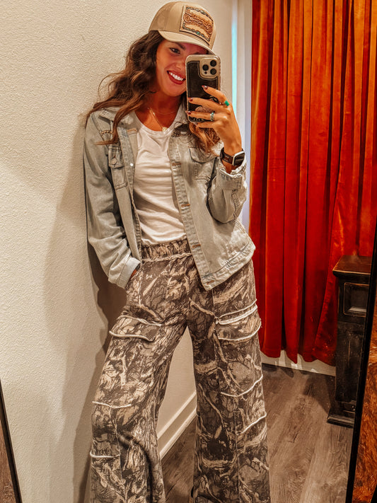 Tree Camo Flare Cargo Pants