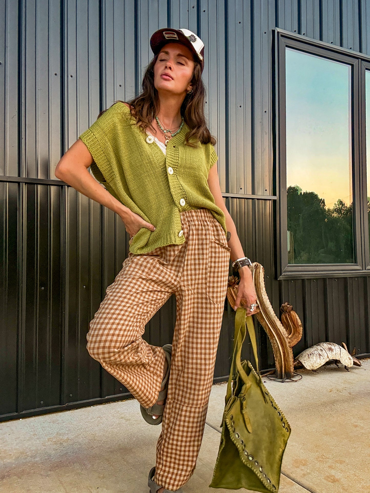 Brown Gingham Elastic Barrel Pants