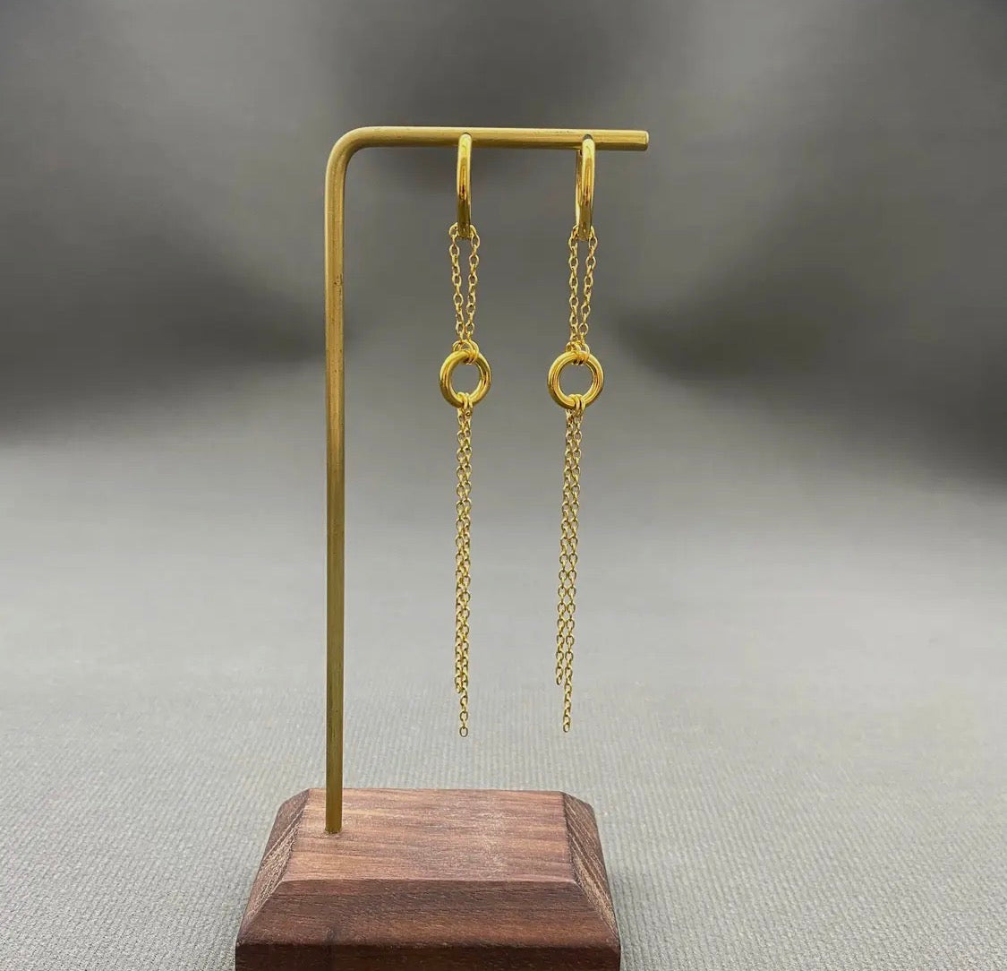 18K Golden Chain Fringe
Double Loop Huggie Earrings