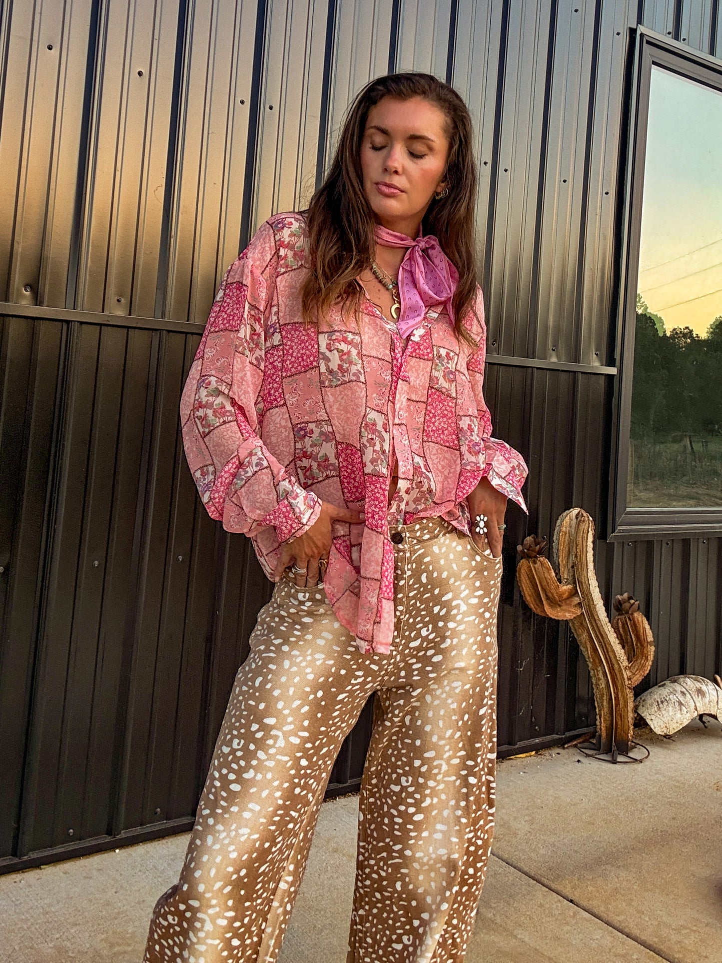 Pink Sheer Floral Patchwork button ￼