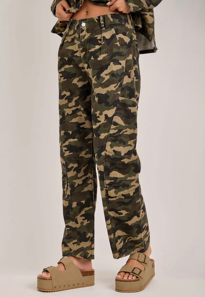 Cargo Camo Barrel Pants