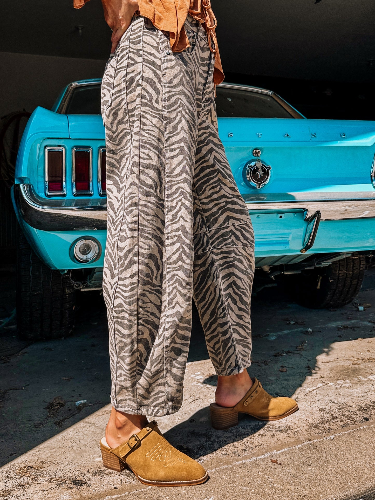 Zebra Barrel Jeans