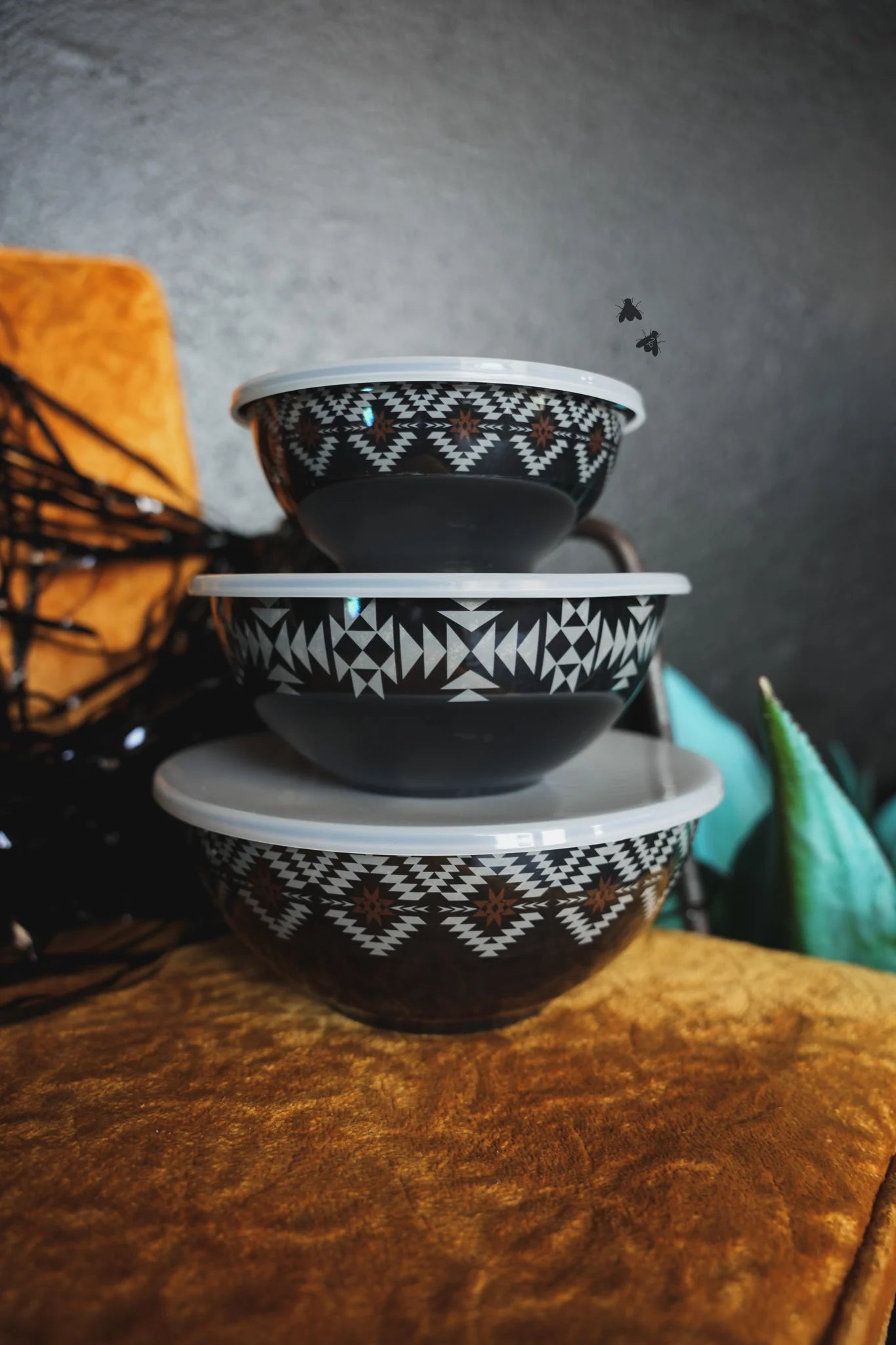 Western Tupperware ￼