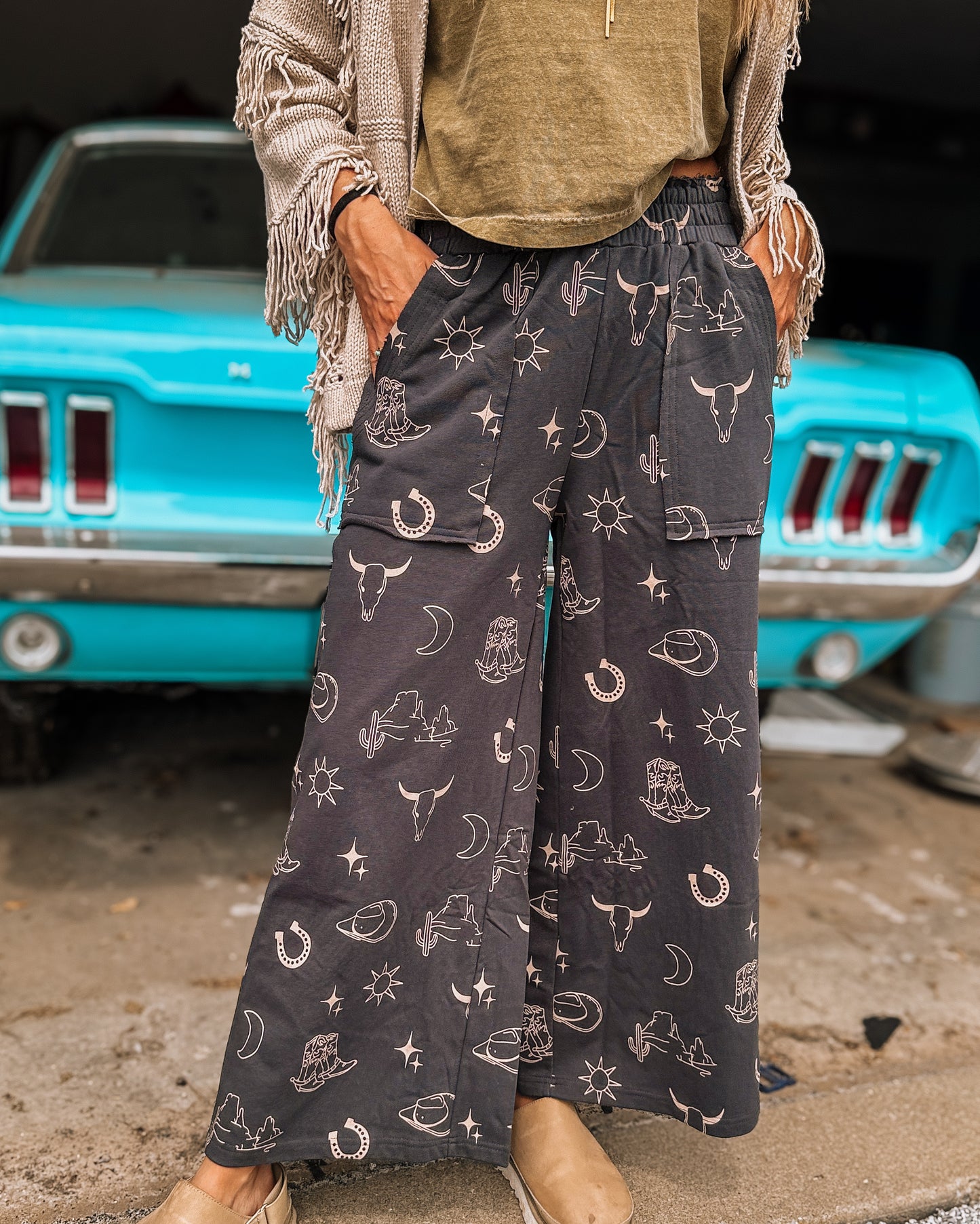 Western Flares Pants (Charcoal)