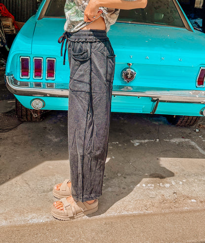 MINERAL WASH BARREL PANTS (Black)