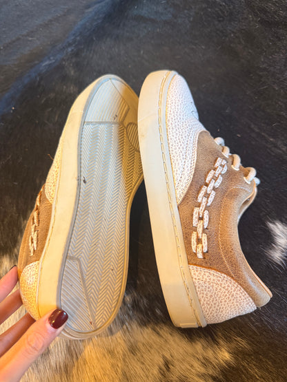 Agave Sky Tennis Shoes size 8 (used for product photos)